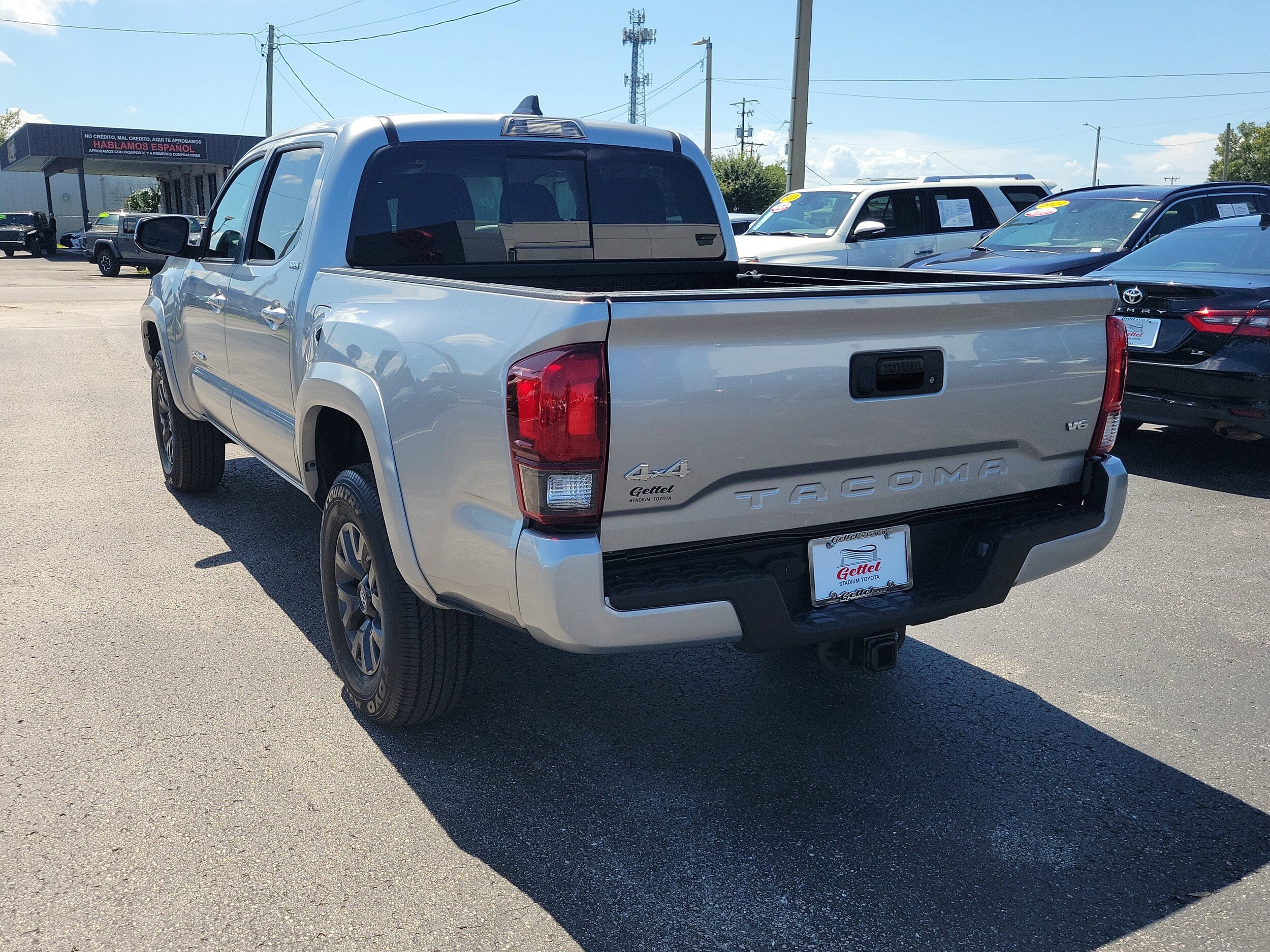 2023 Toyota Tacoma SR V6 photo 3