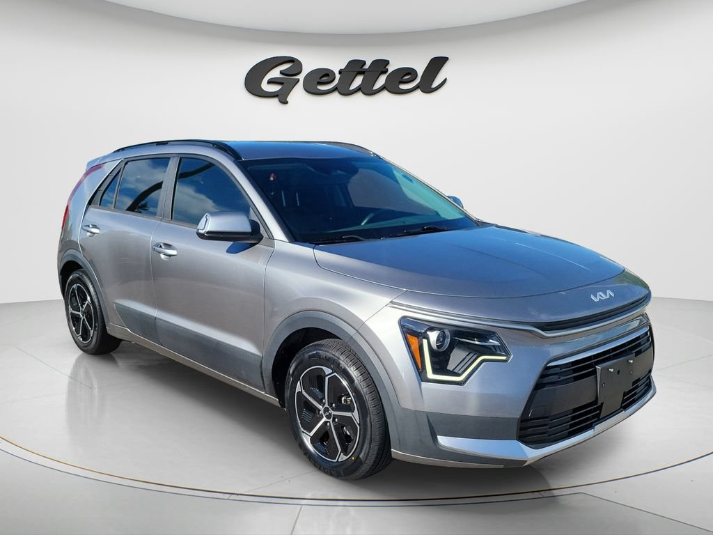 Used 2023 Kia Niro EX SUV