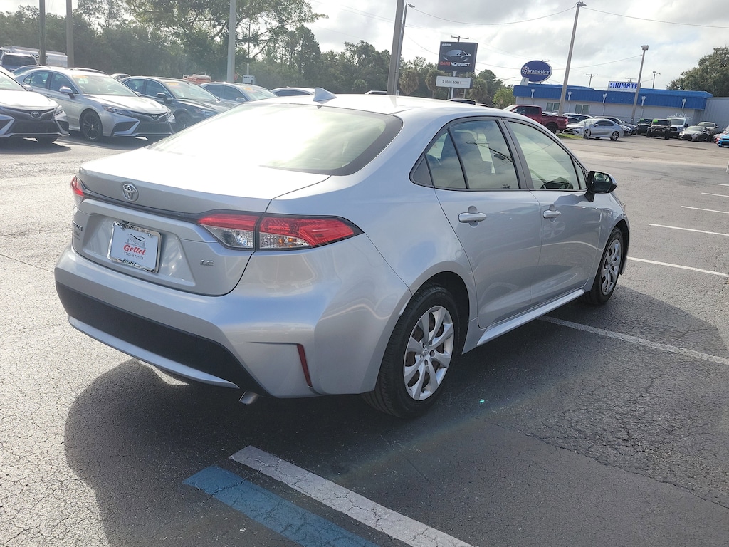 Used 2020 Toyota Corolla LE Sedan