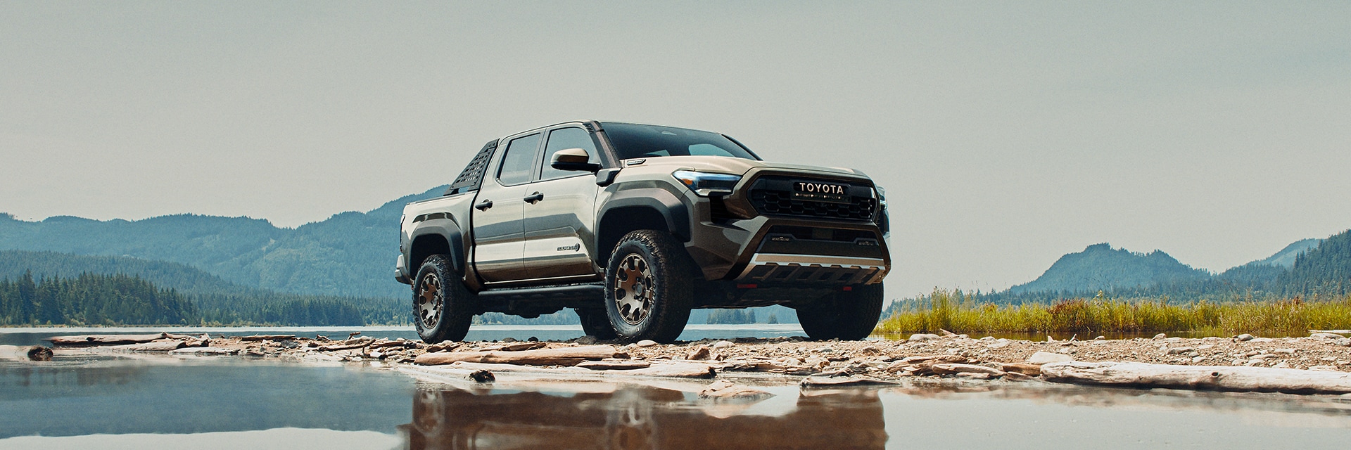 2024%20Toyota%20Tacoma%20vs.%202025%20Honda%20Ridgeline.png
