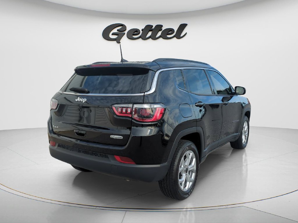 Used 2025 Jeep Compass Latitude SUV