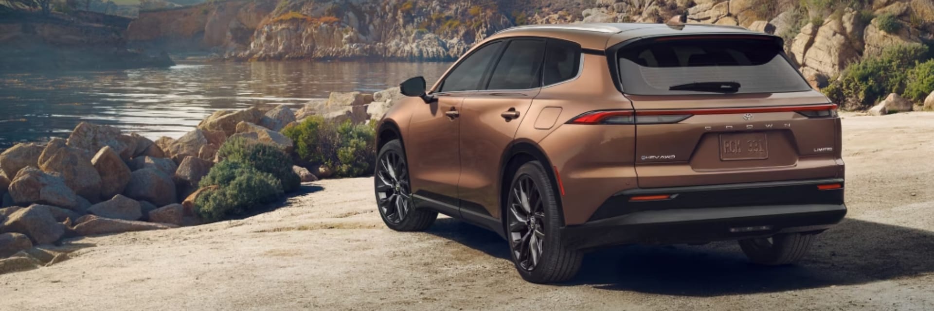 2025%20Toyota%20Crown%20Signia%20(4).png