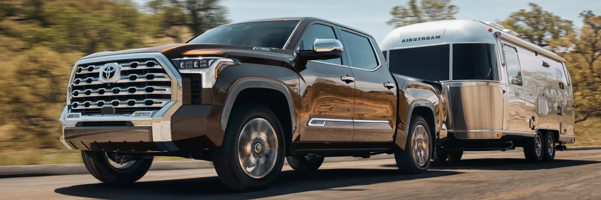 Toyota Hybrid Trucks: Rugged Performance Meets Eco-Friendliness
