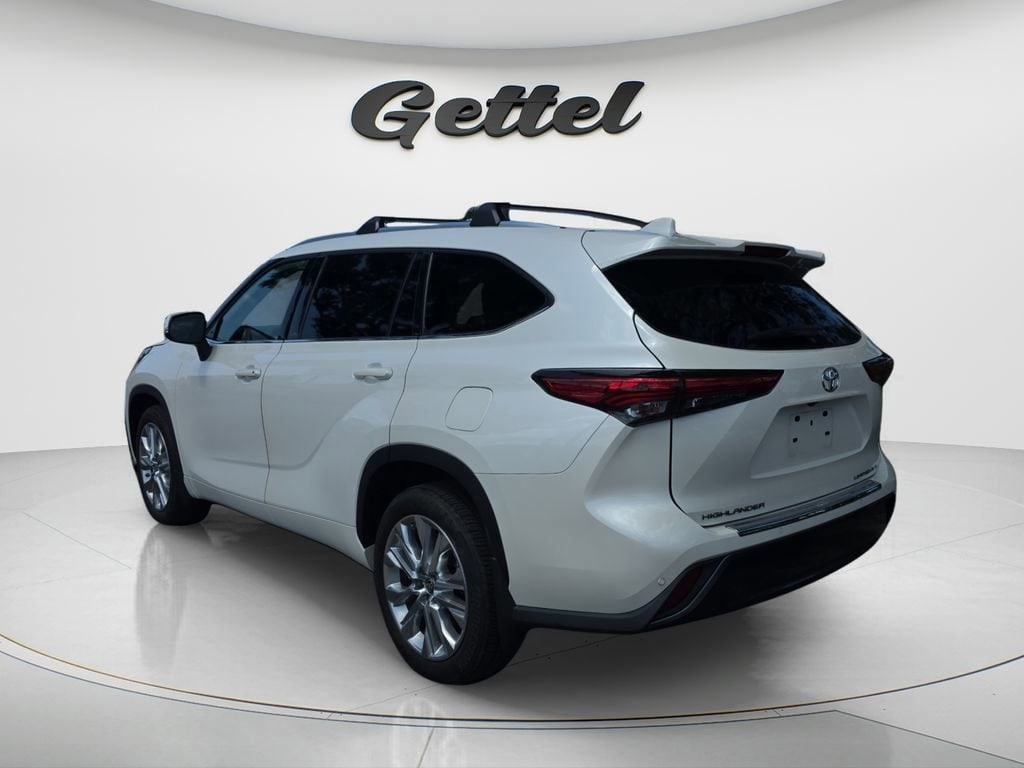 Certified 2021 Toyota Highlander Limited SUV