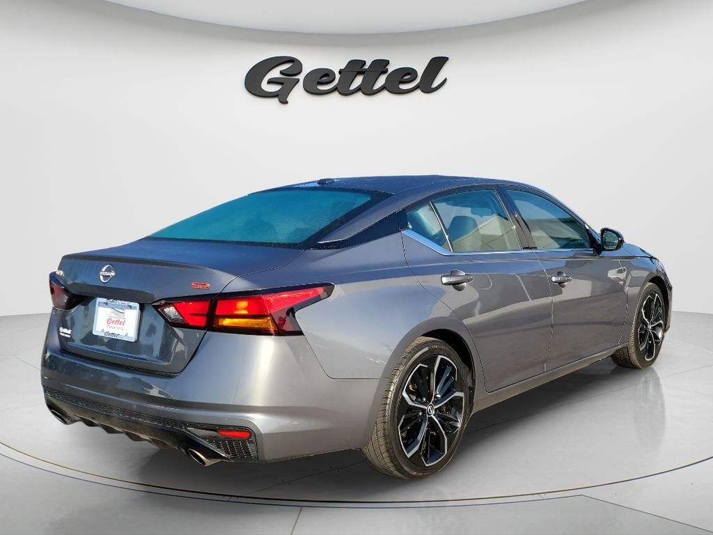 Used 2024 Nissan Altima 2.5 SR Sedan