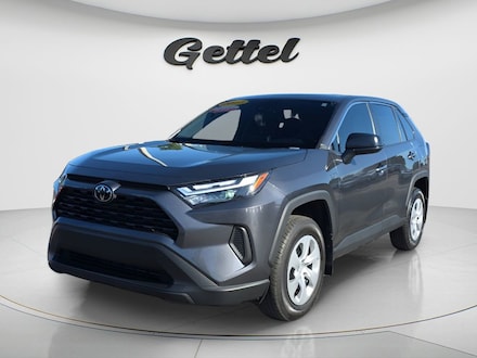 2025 Toyota RAV4 LE SUV