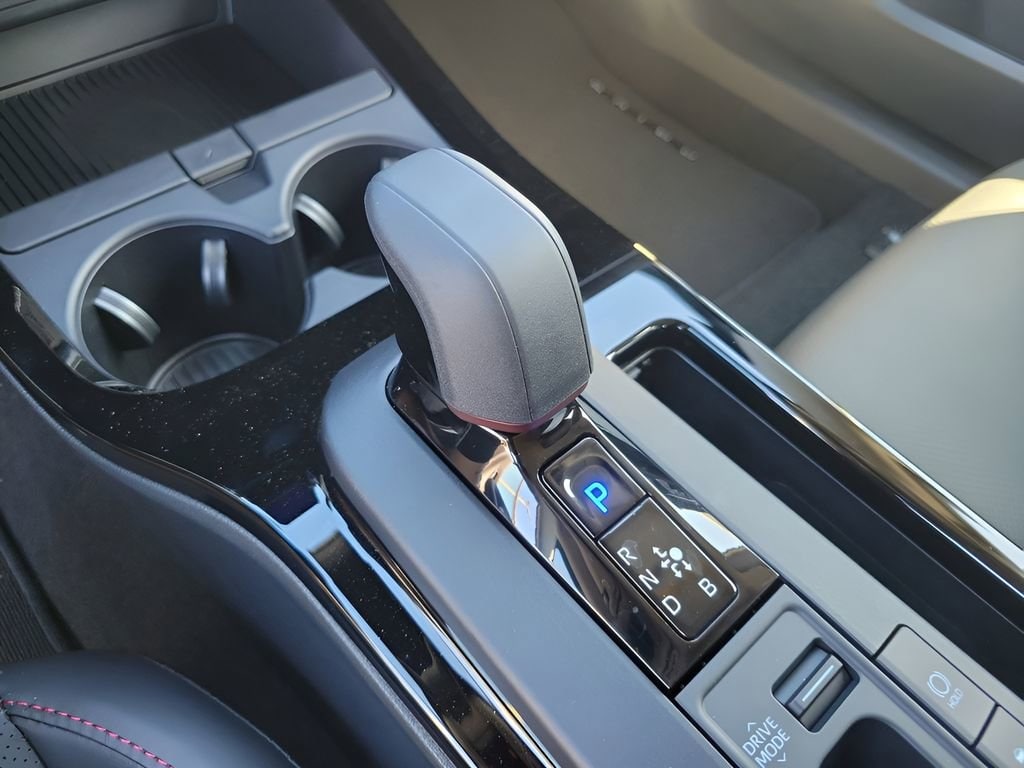 2026 Toyota Prius Plug-in Hybrid XSE - Photo 24