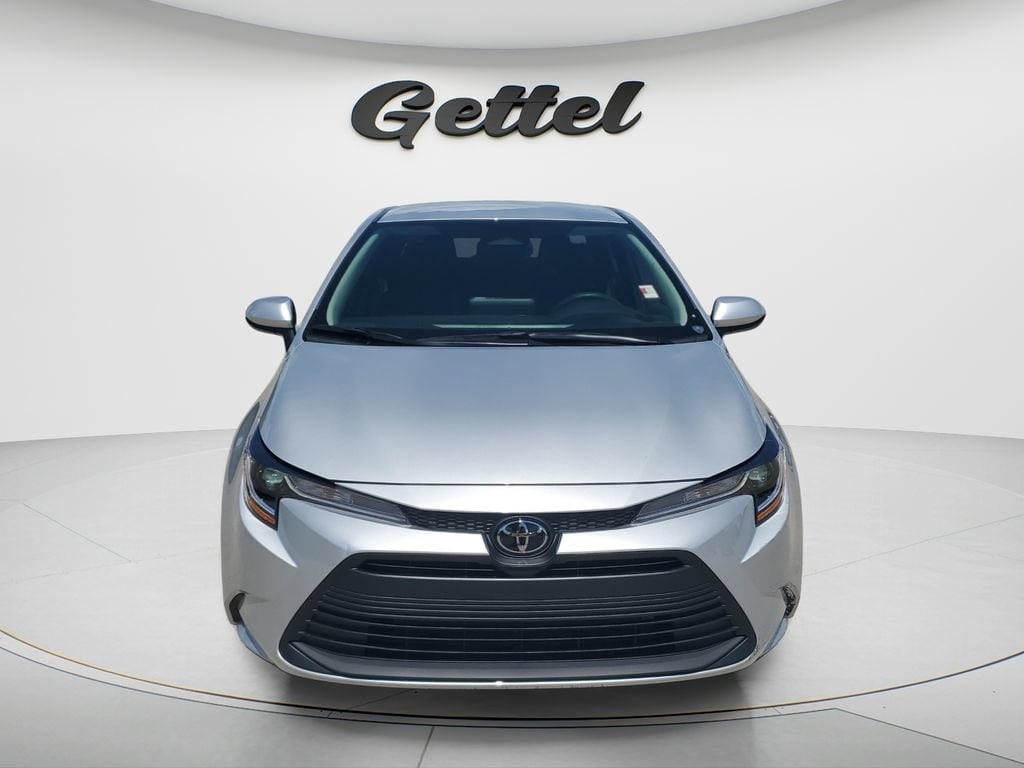 Used 2025 Toyota Corolla LE Sedan