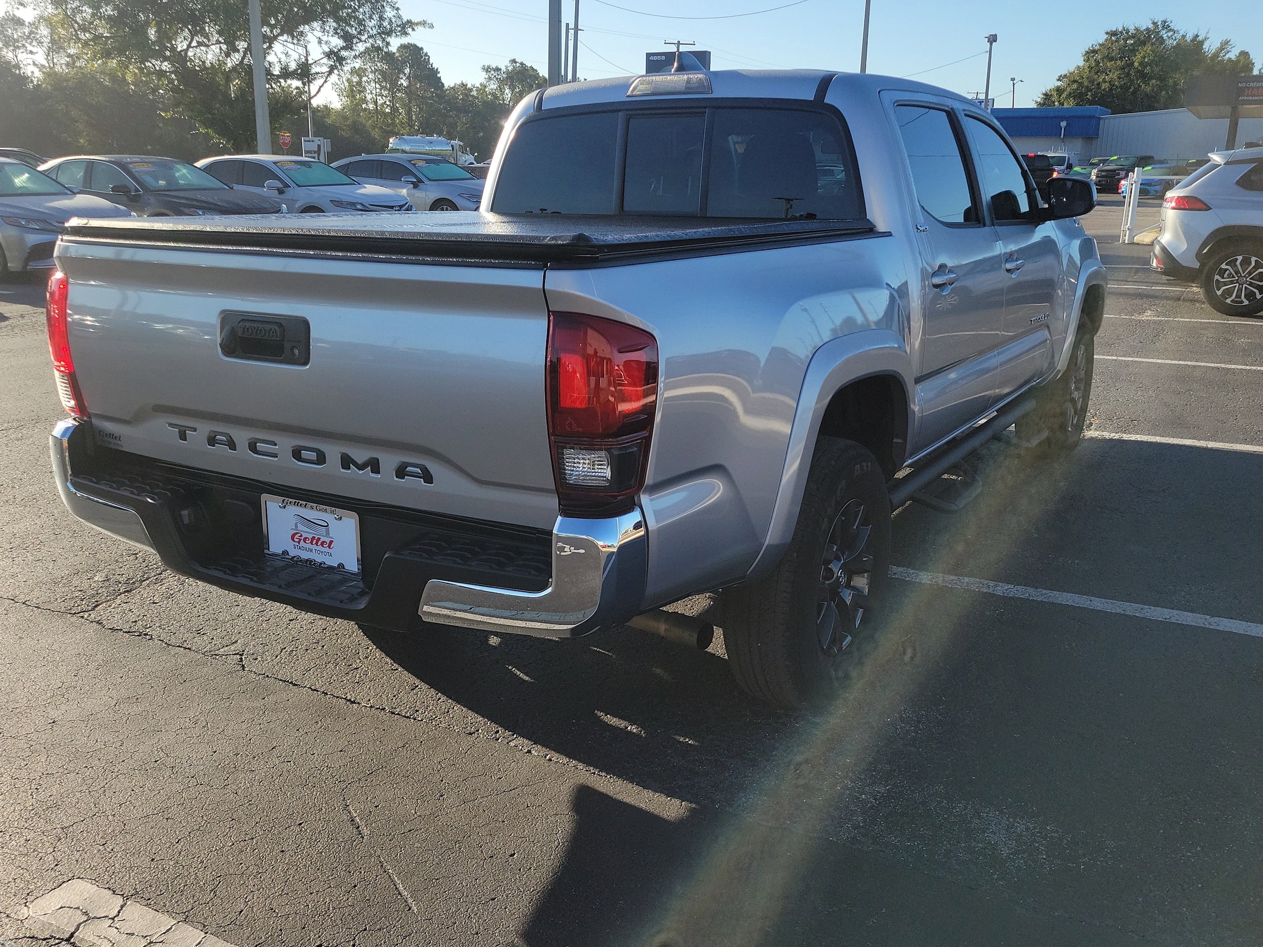 2022 Toyota Tacoma SR photo 3