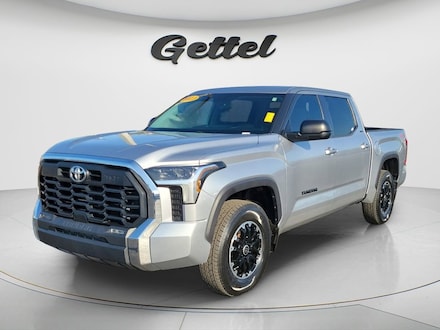 2023 Toyota Tundra SR5 3.5L V6 Truck CrewMax