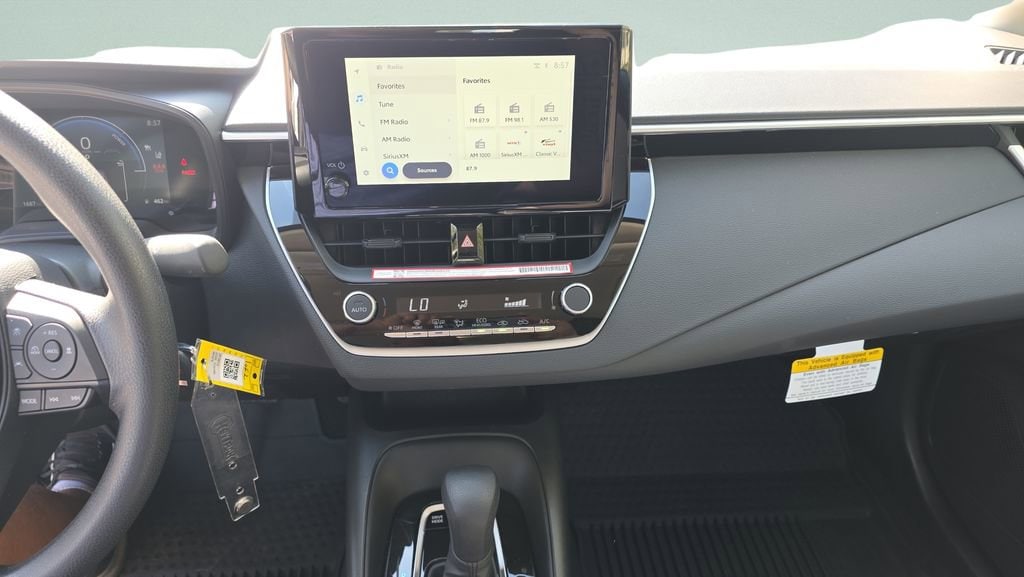 2026 Toyota Corolla LE - Photo 15