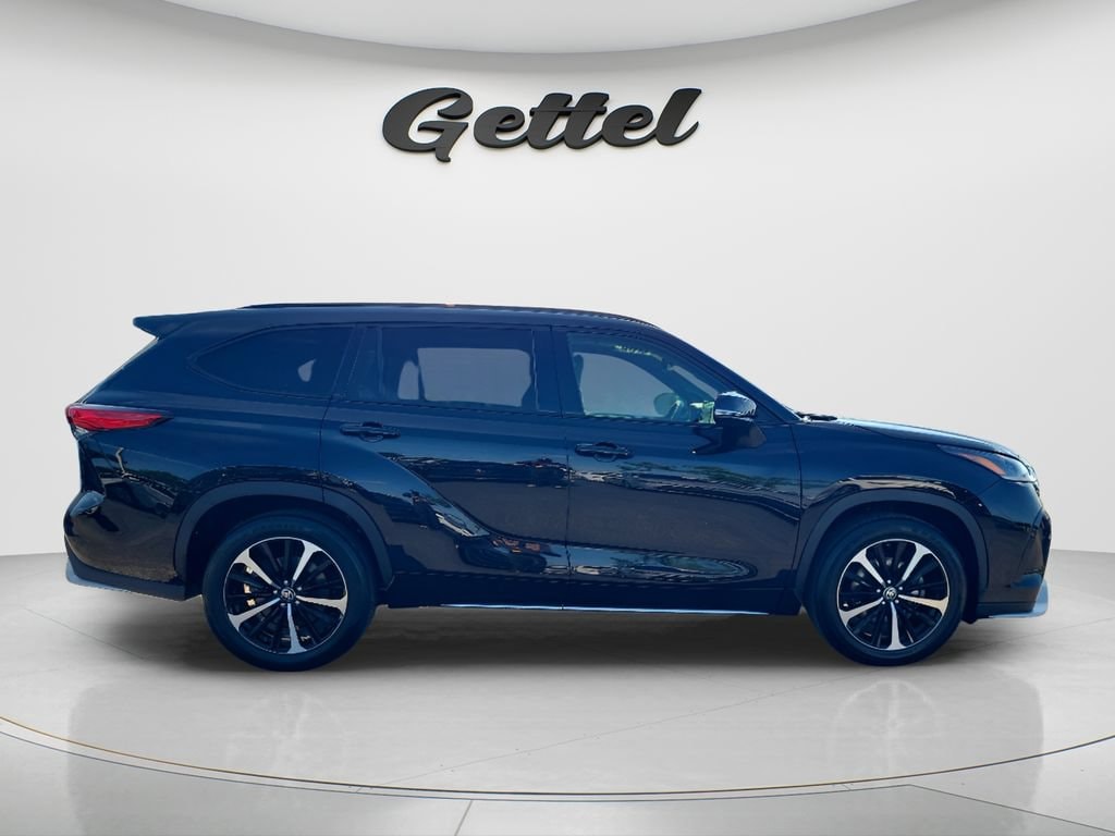 Used 2022 Toyota Highlander XSE SUV