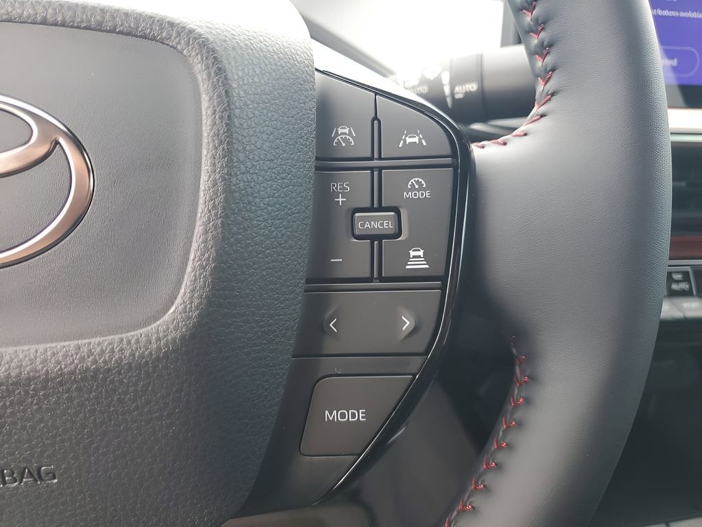 2026 Toyota Prius Plug-in Hybrid XSE Premium - Photo 32