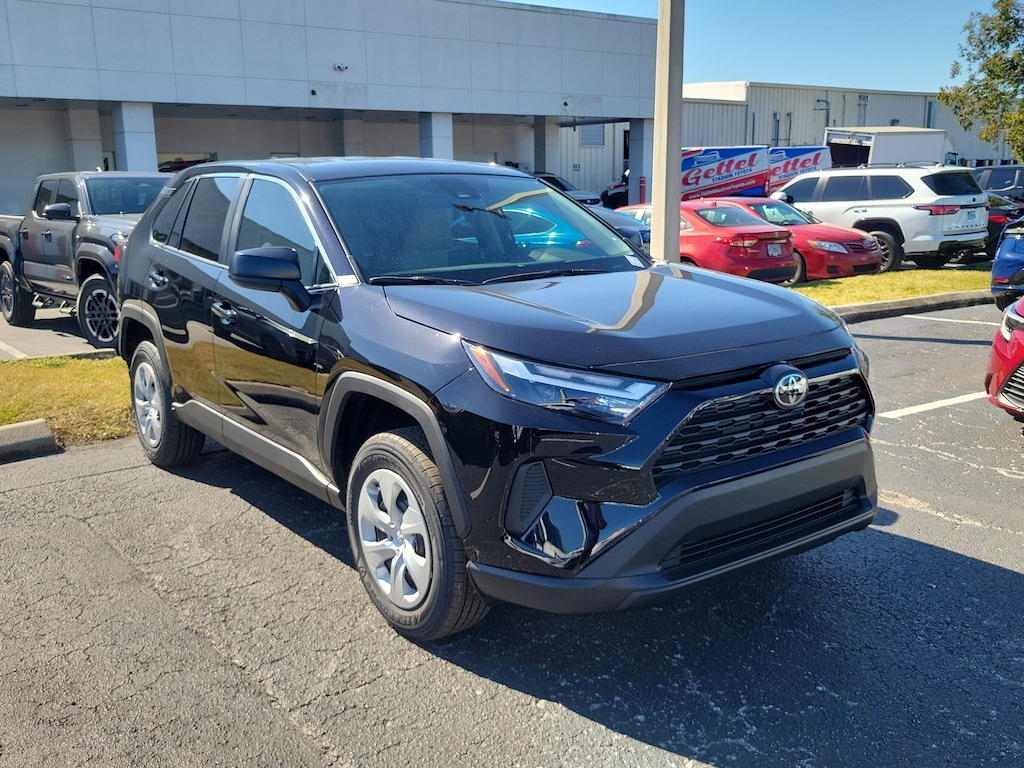 New 2025 Toyota RAV4 LE SUV