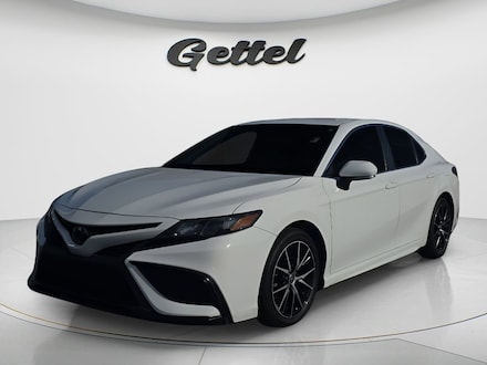 2023 Toyota Camry SE Sedan