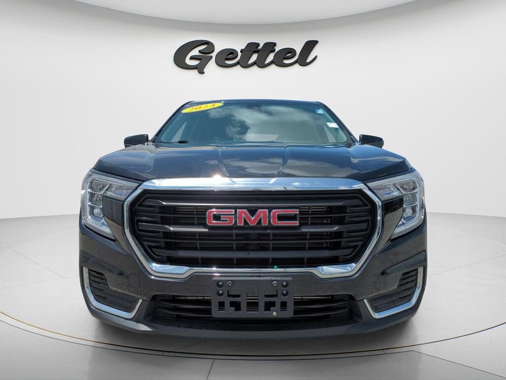 Used 2024 GMC Terrain SLE SUV