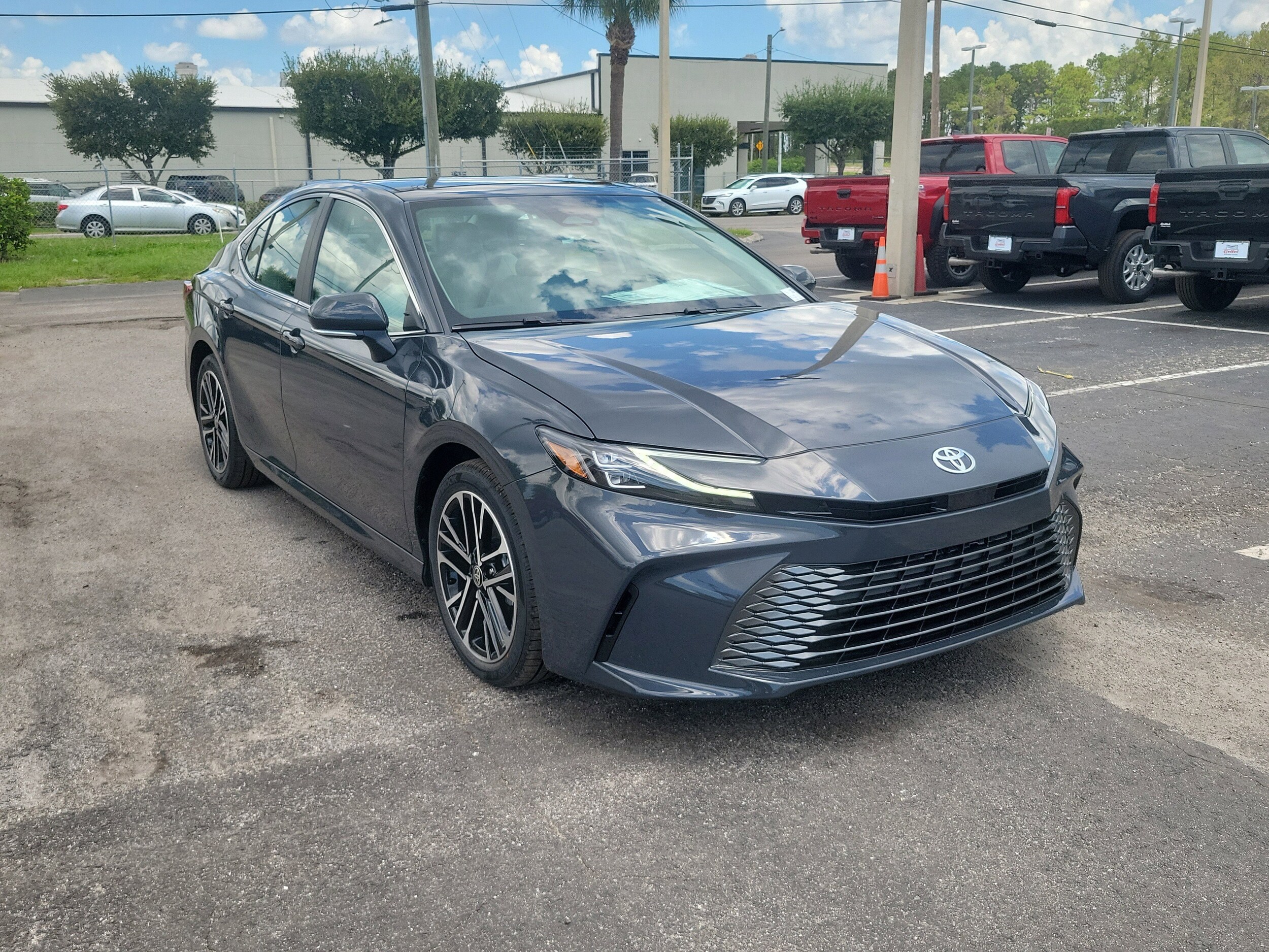 2025 Toyota Camry XLE photo 2