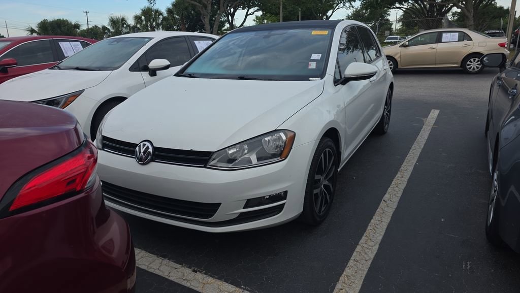 2017 Volkswagen Golf SE