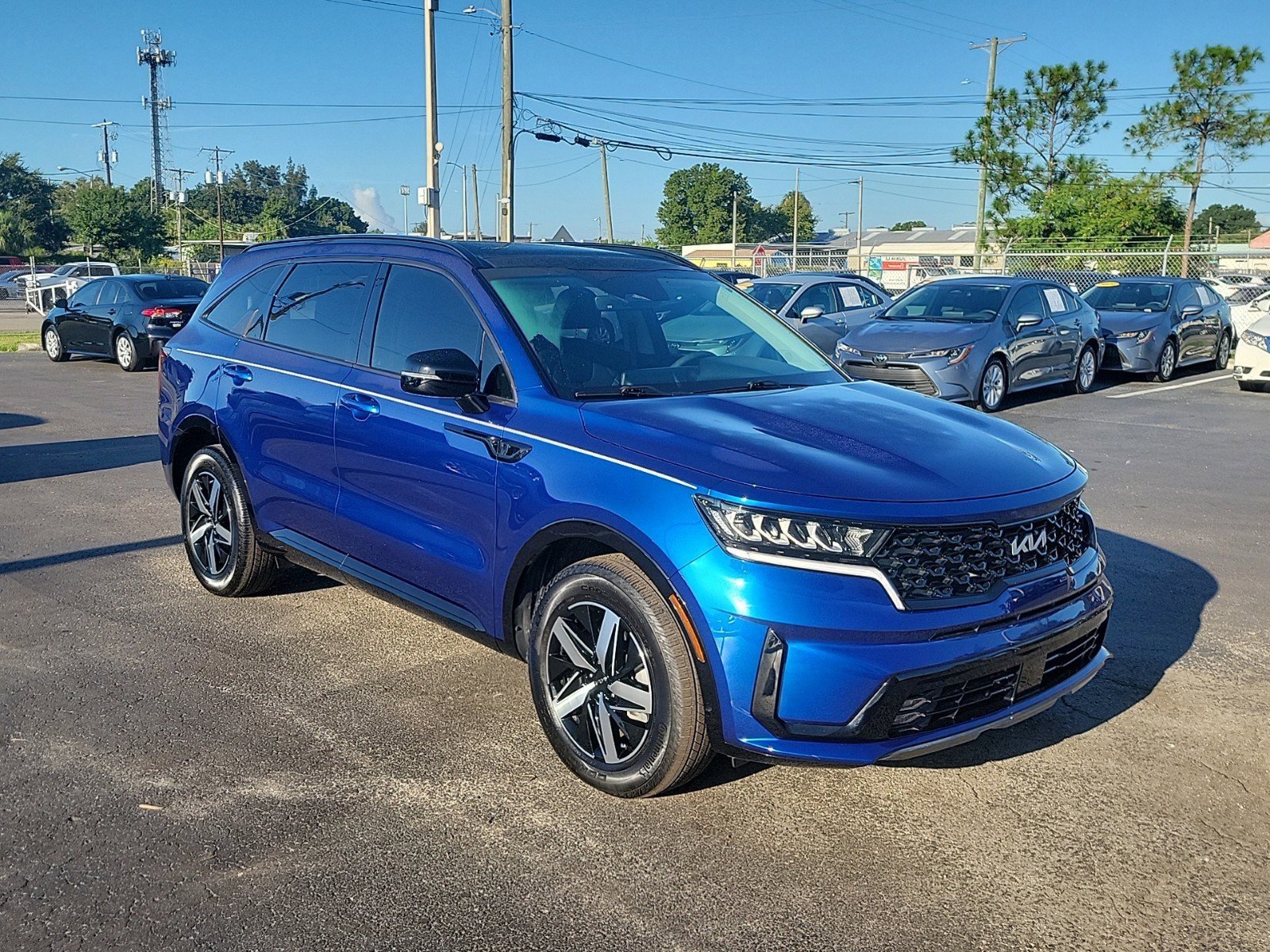 Used 2022 Kia Sorento EX with VIN 5XYRH4LF5NG087533 for sale in Tampa, FL