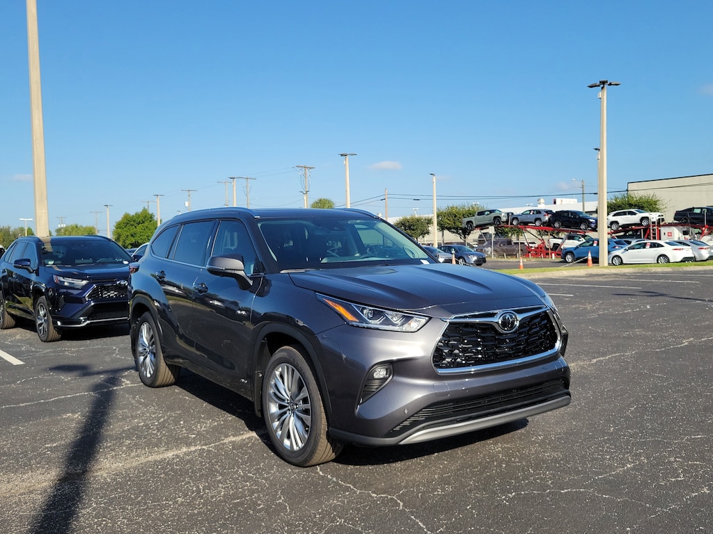 New 2025 Toyota Highlander Hybrid Platinum SUV