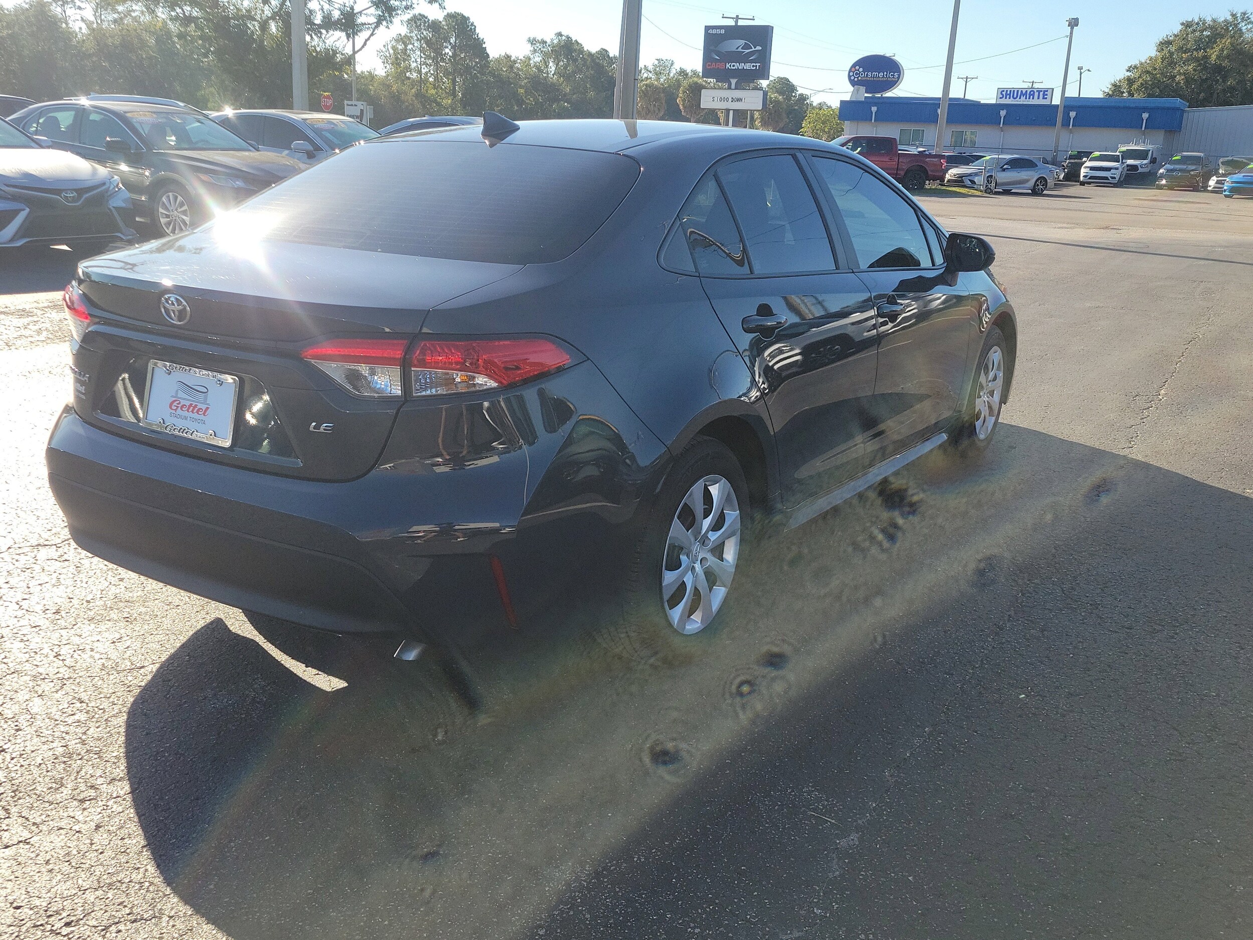 2024 Toyota Corolla LE photo 3