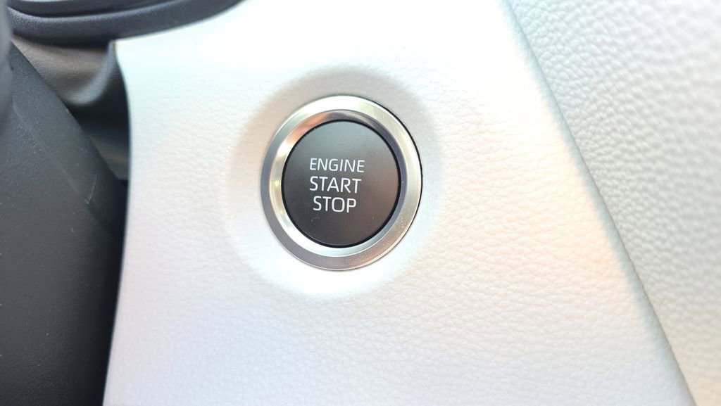 2026 Toyota Corolla SE - Photo 20