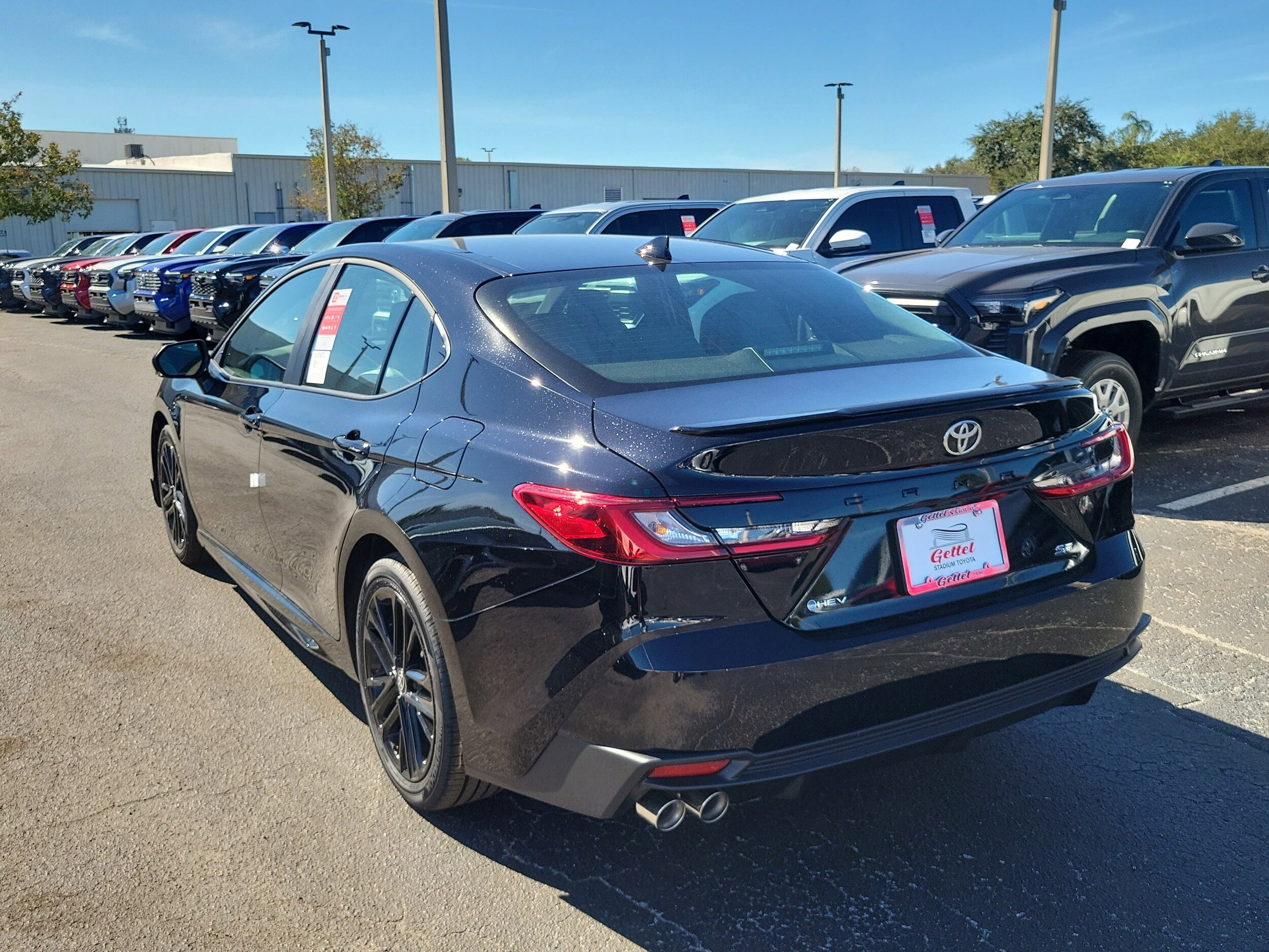 2026 Toyota Camry SE photo 4