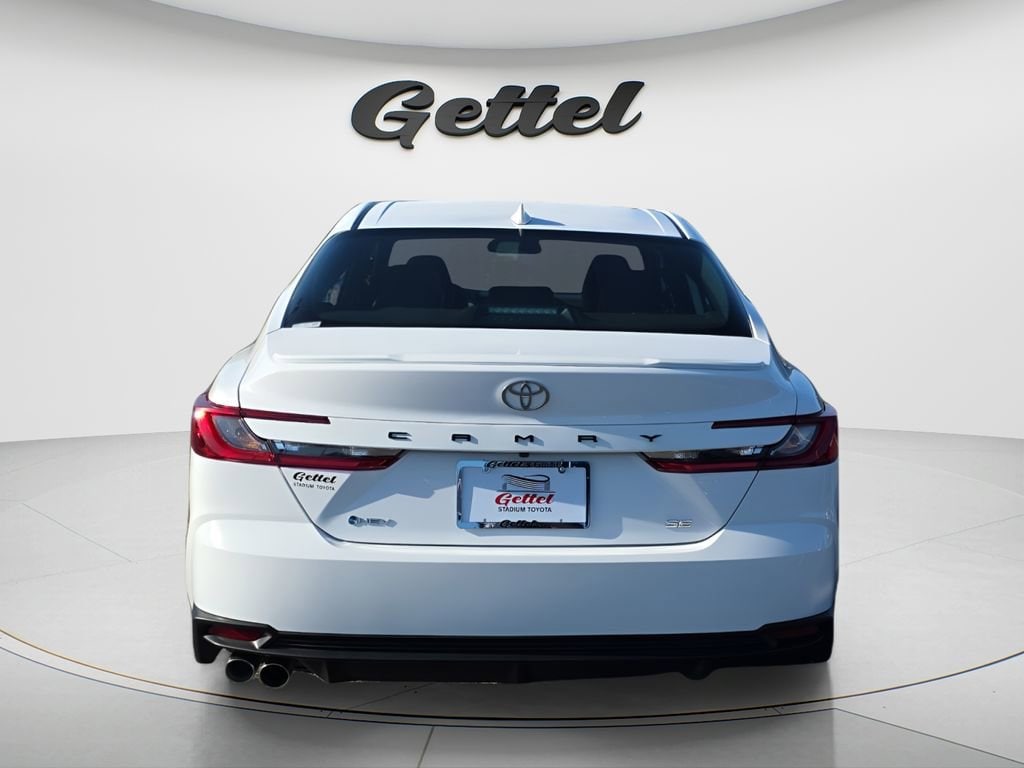 2026 Toyota Camry SE - Photo 6