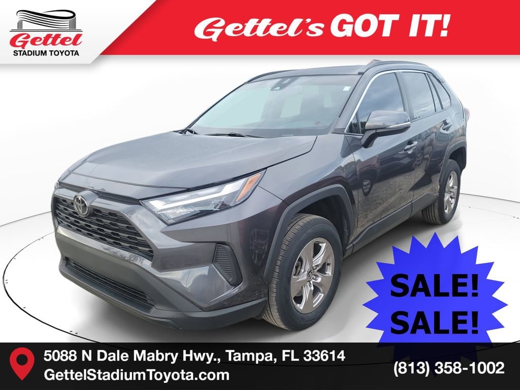 2023 Toyota RAV4 XLE's photo