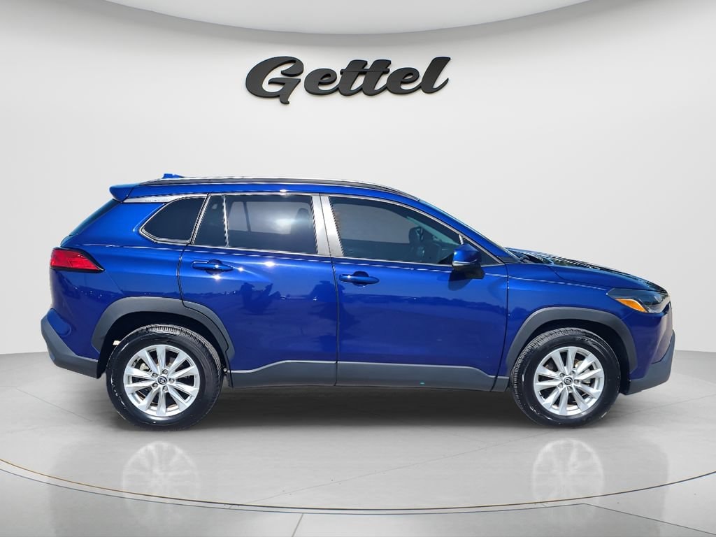 Used 2023 Toyota Corolla Cross LE SUV