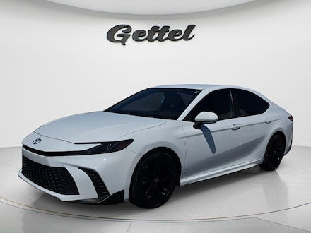 2025 Toyota Camry SE Sedan