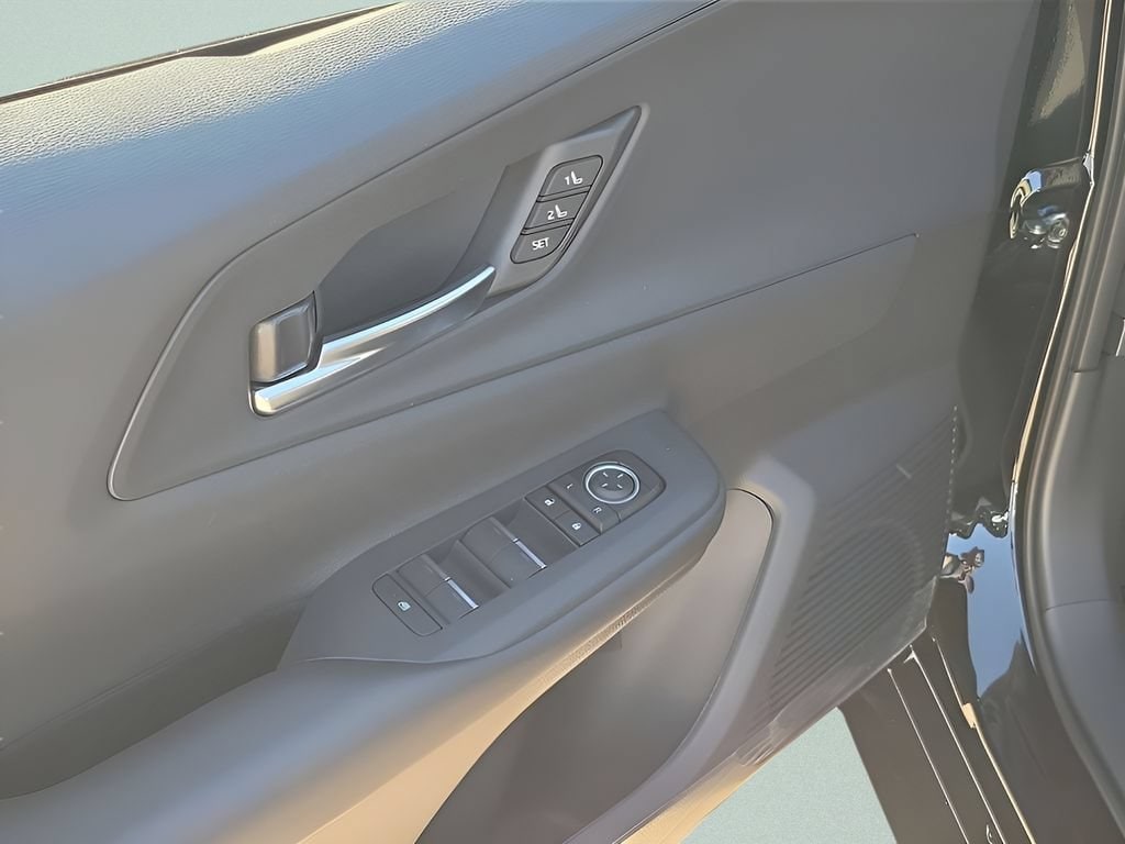 2026 Toyota Prius Plug-in Hybrid XSE Premium - Photo 45