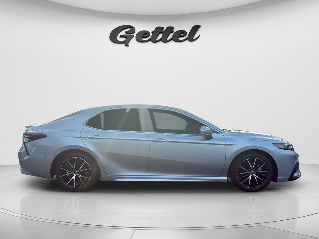 Used 2023 Toyota Camry SE Sedan