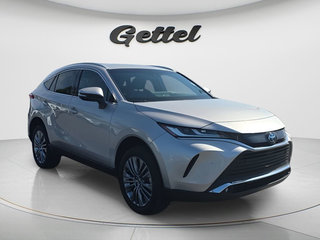 Certified 2023 Toyota Venza XLE SUV