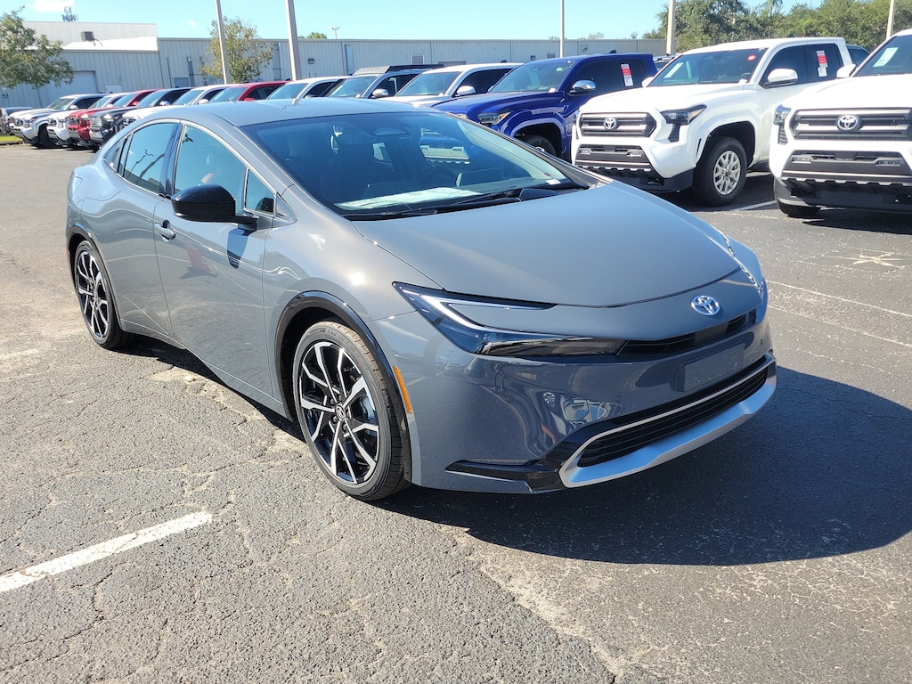 New 2026 Toyota Prius Plug-in Hybrid XSE Hatchback
