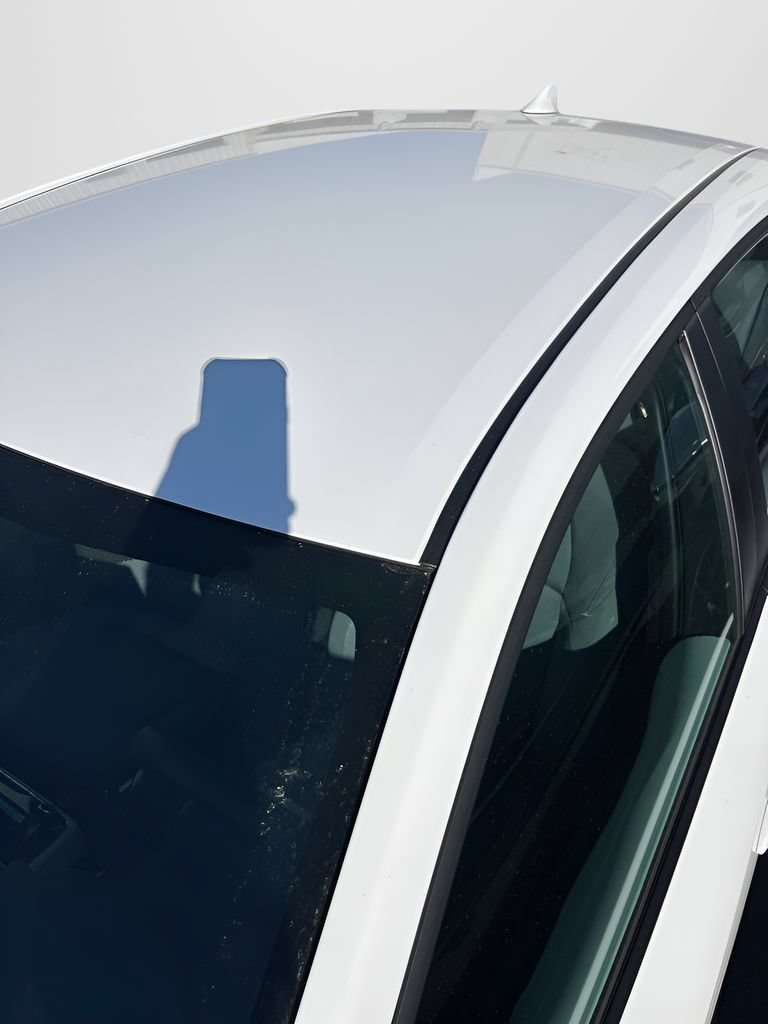 2026 Toyota Corolla SE - Photo 10