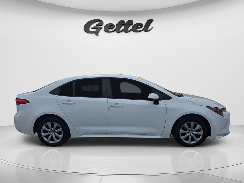 Used 2022 Toyota Corolla LE Sedan