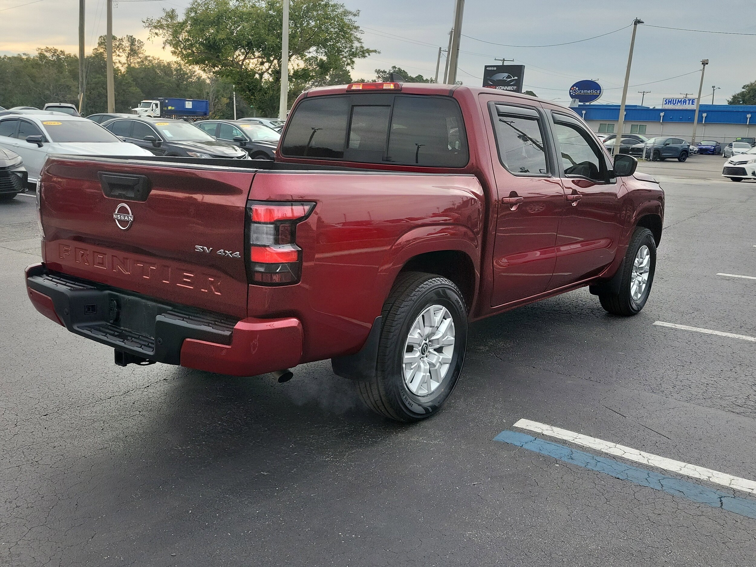 2022 Nissan Frontier SV photo 3