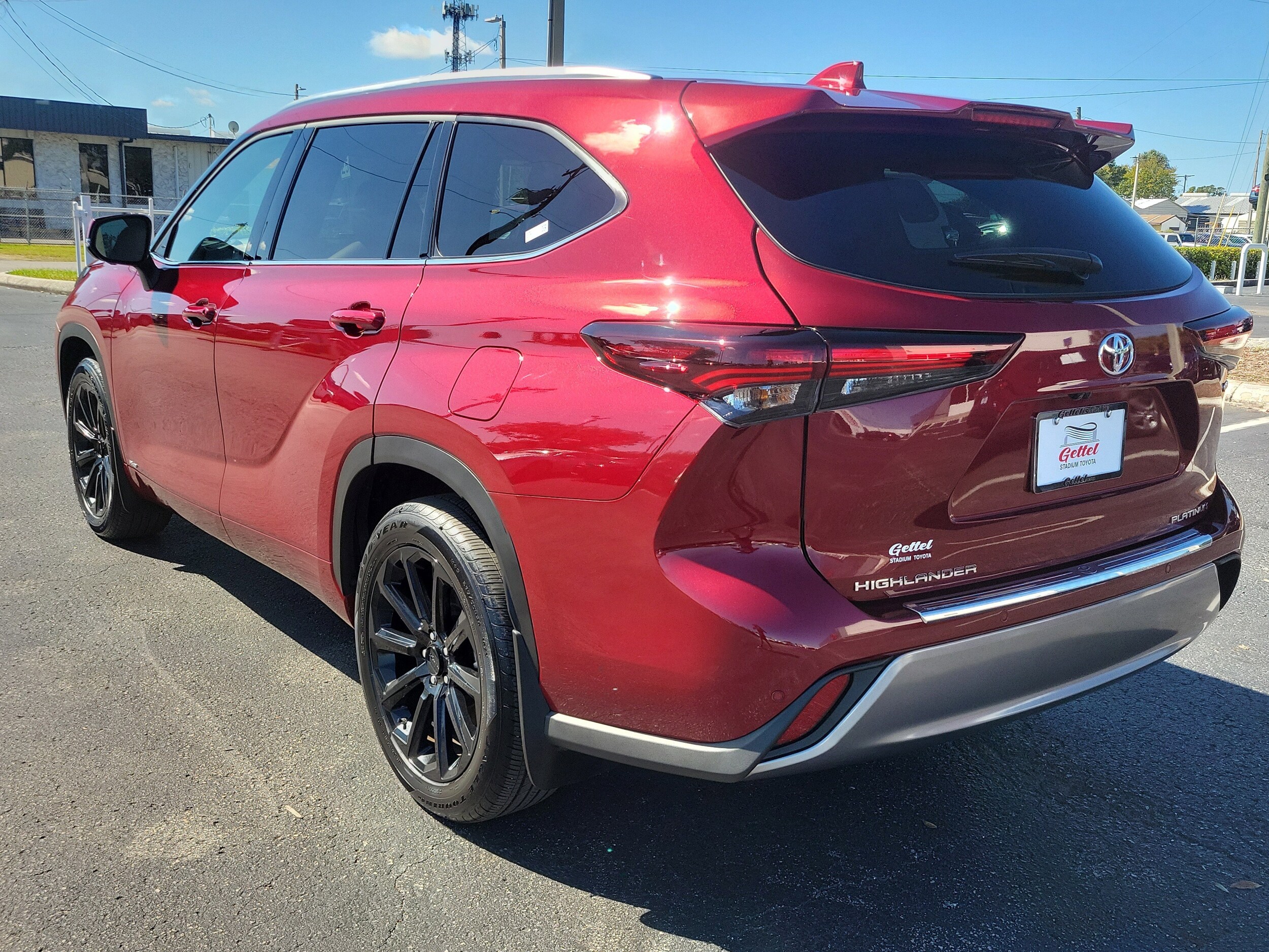 2025 Toyota Highlander Hybrid Platinum photo 3