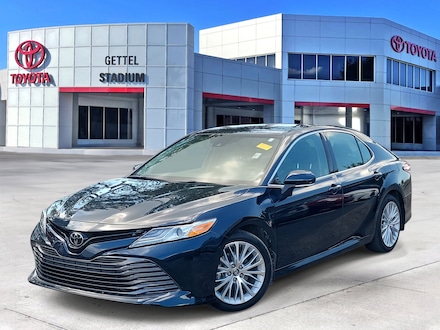 2019 Toyota Camry XLE Sedan