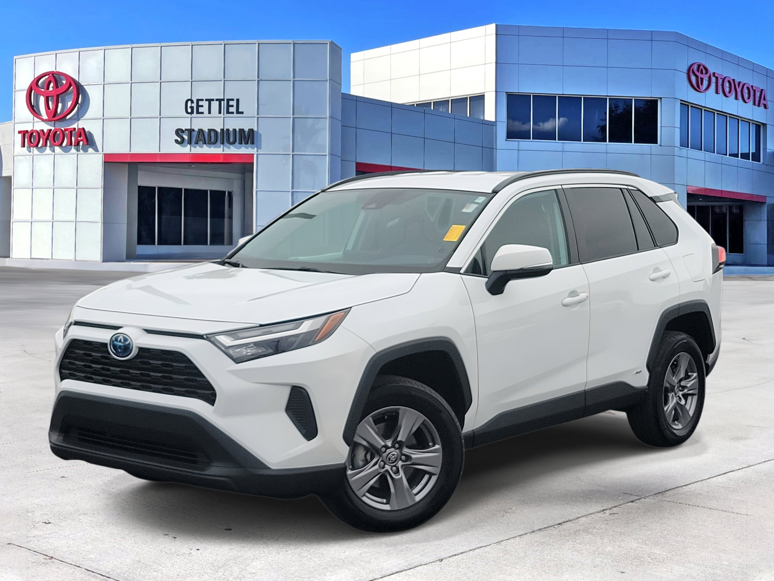 2023 Toyota RAV4 XLE's photo