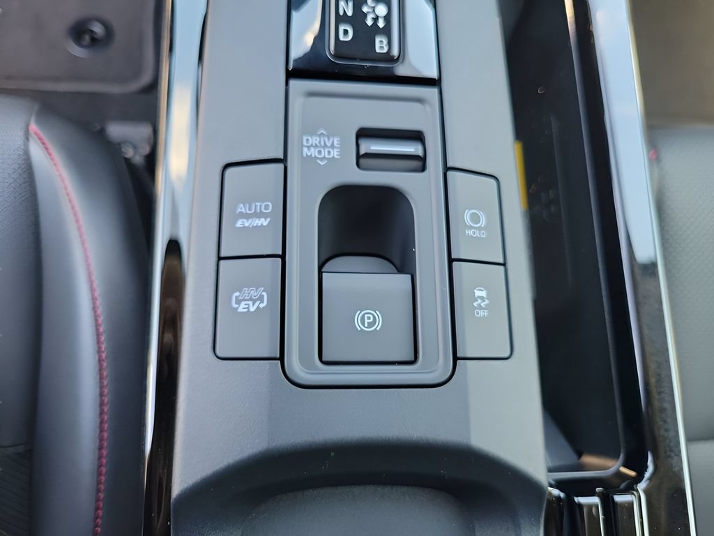 2026 Toyota Prius Plug-in Hybrid XSE - Photo 23