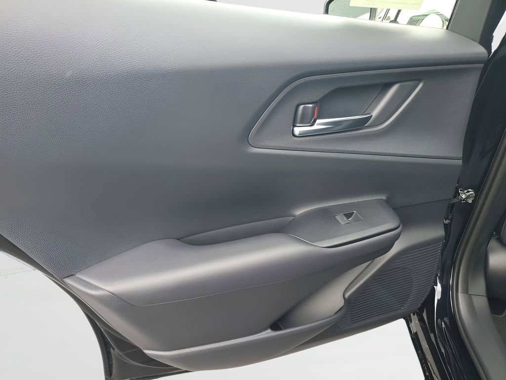 2026 Toyota Prius Plug-in Hybrid XSE - Photo 10