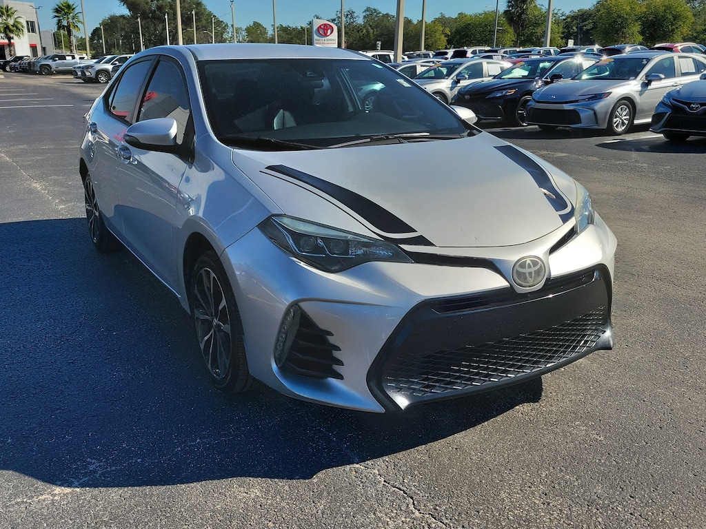 Used 2017 Toyota Corolla SE Sedan