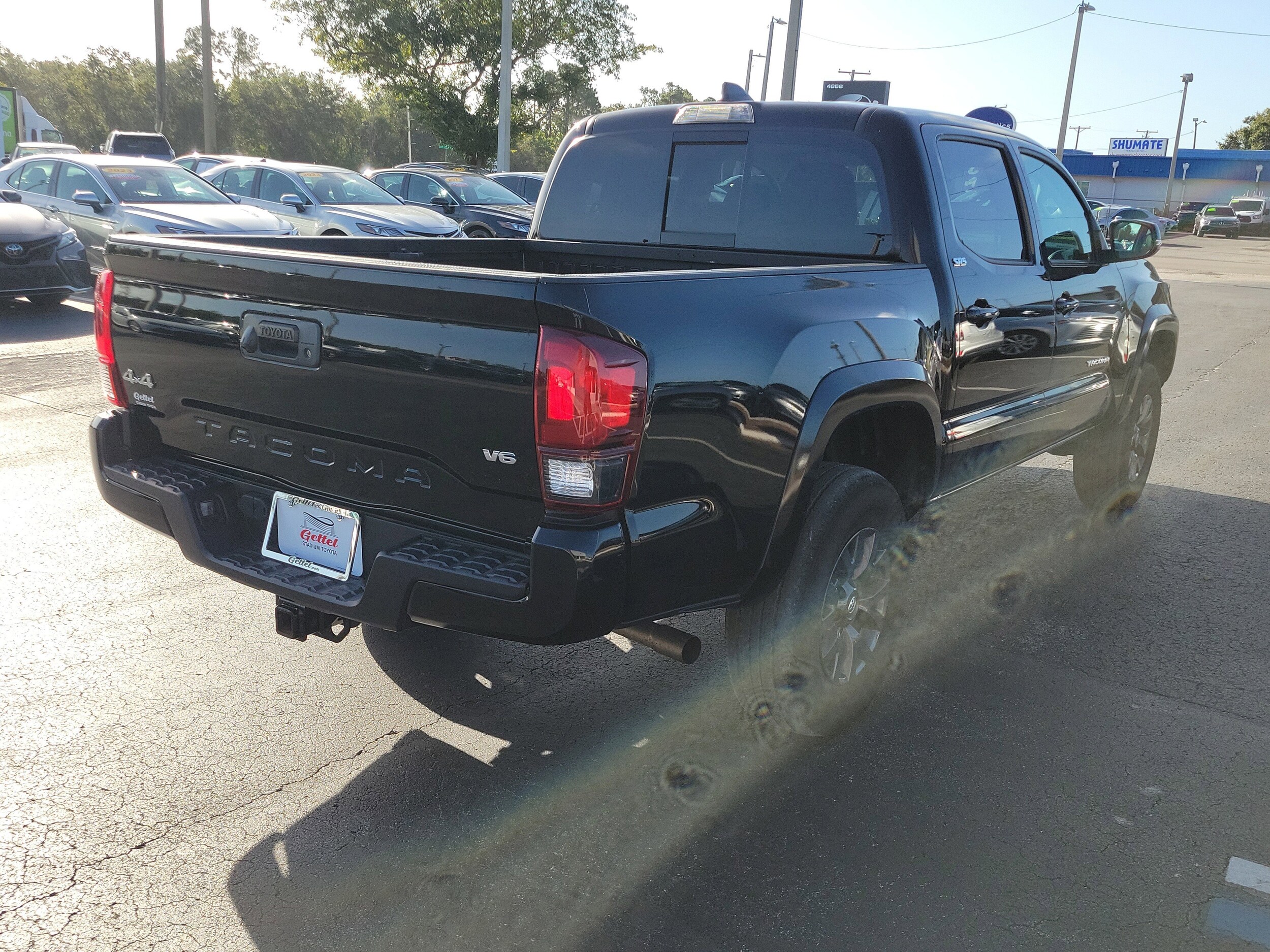 2023 Toyota Tacoma SR5 V6 photo 3
