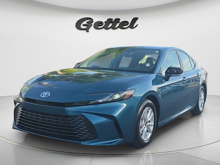 2025 Toyota Camry LE Sedan