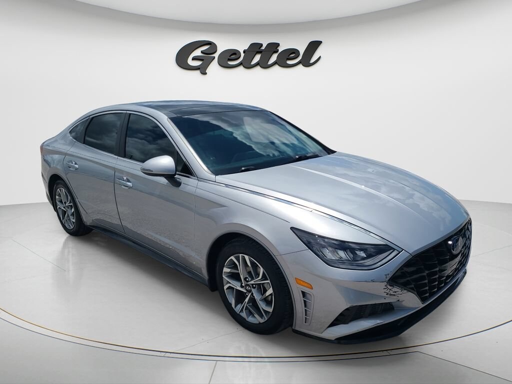 Used 2023 Hyundai Sonata SEL Sedan