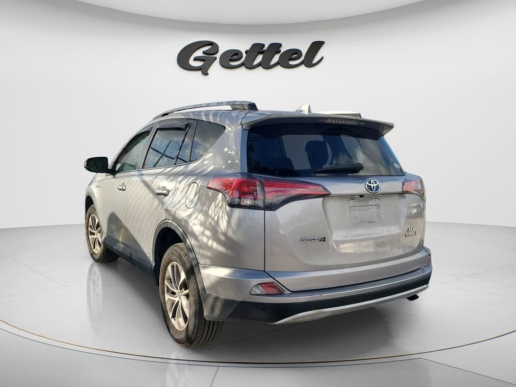 Used 2017 Toyota RAV4 Hybrid XLE SUV
