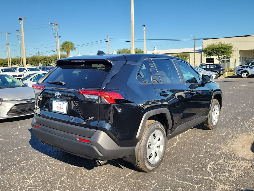 New 2025 Toyota RAV4 LE SUV