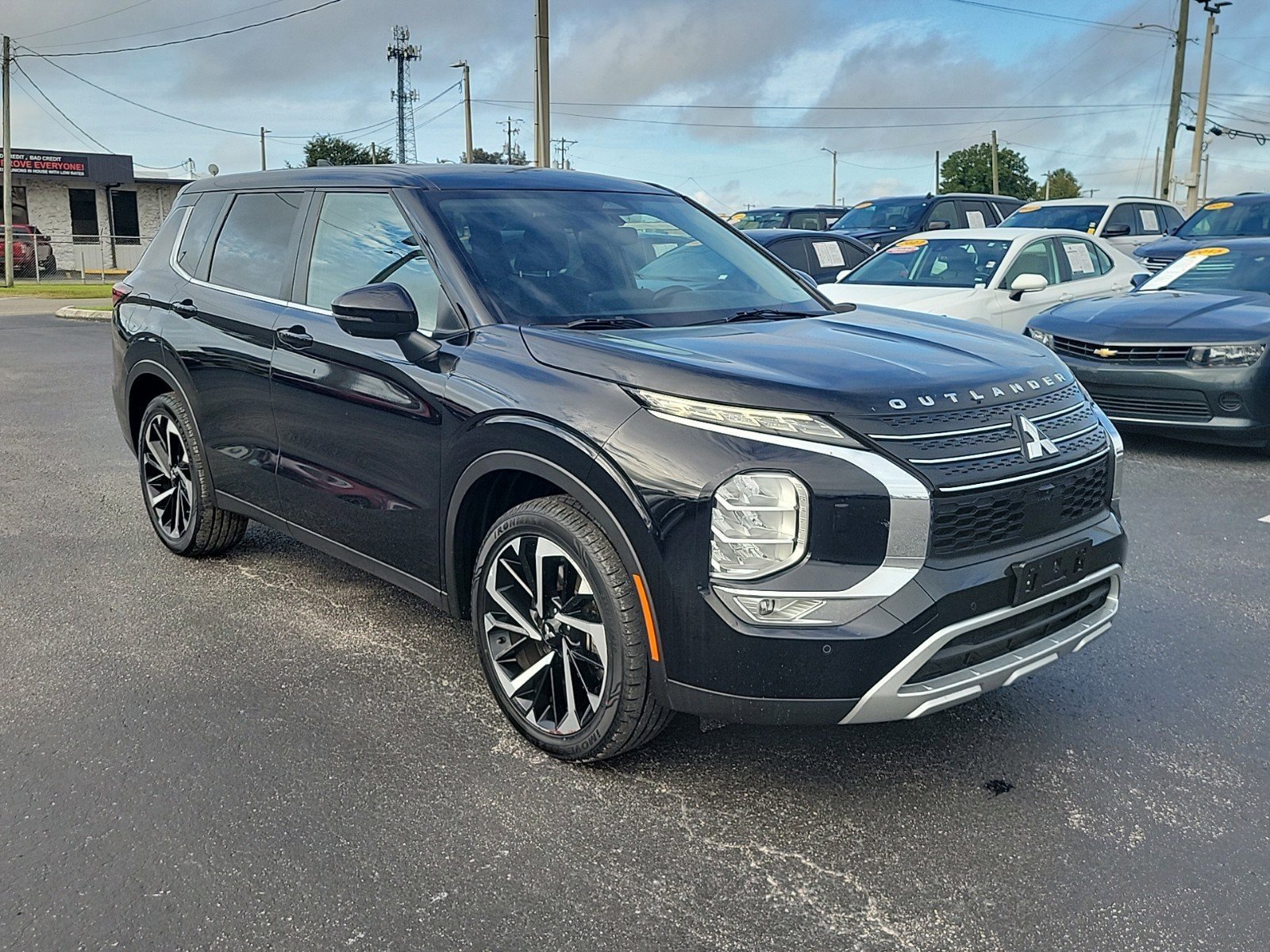 Used 2022 Mitsubishi Outlander SE with VIN JA4J4UA8XNZ065911 for sale in Tampa, FL